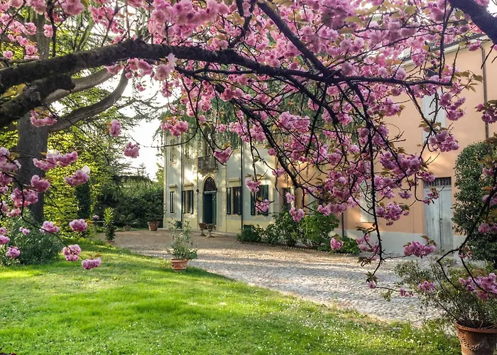 לינה וארוחת בוקר Corte Finzi סלה בגאנצה