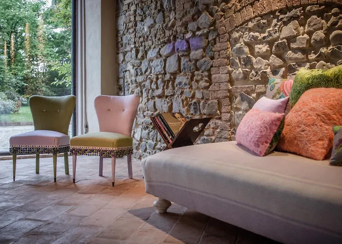 Corte Finzi לינה וארוחת בוקר 4*