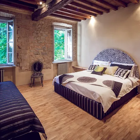 فندق مبيت وإفطار Corte Finzi 4*