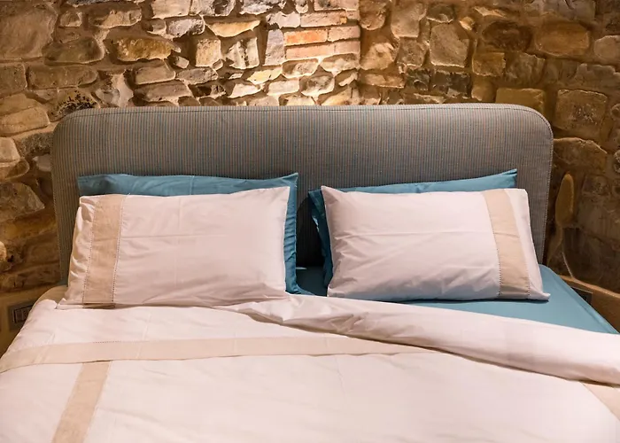 فندق مبيت وإفطار Corte Finzi 4*